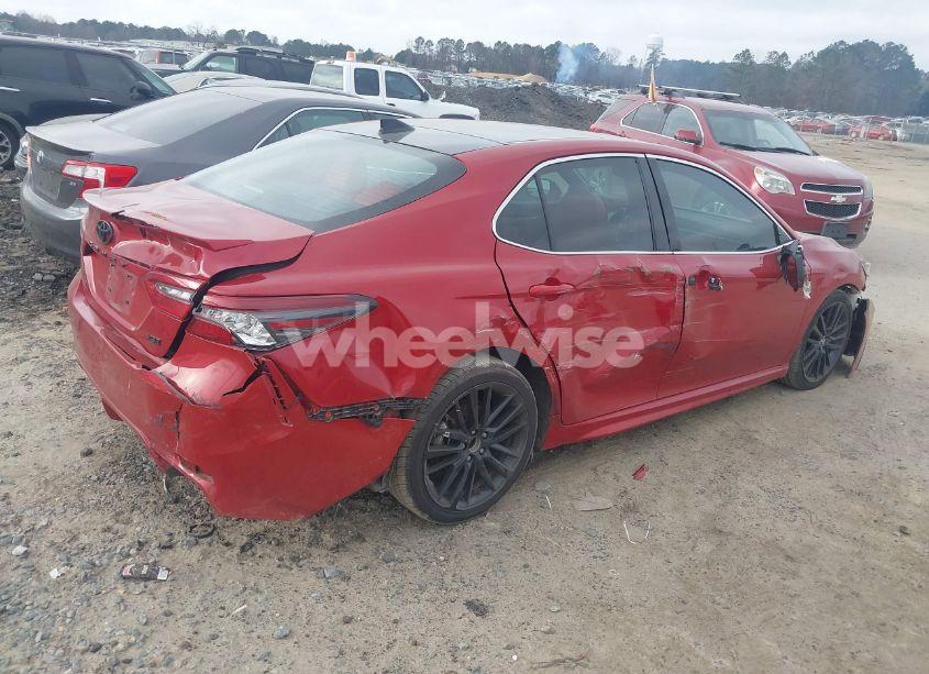 Photo 4 of 2021 Toyota Camry XSE (VIN 4T1K61AKXMU405189)