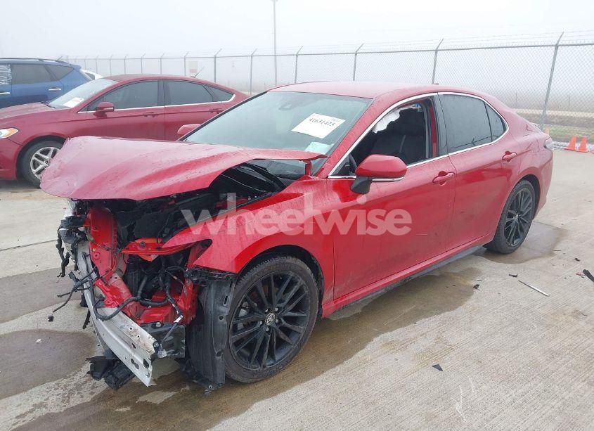 Photo 2 of 2021 Toyota Camry XSE (VIN 4T1K61AKXMU426592)