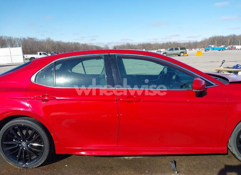 Photo 14 of 2021 Toyota Camry XSE (VIN 4T1K61AKXMU473945)