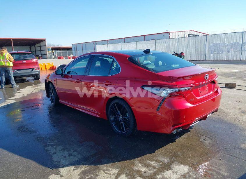 Photo 3 of 2021 Toyota Camry XSE (VIN 4T1K61AKXMU473945)