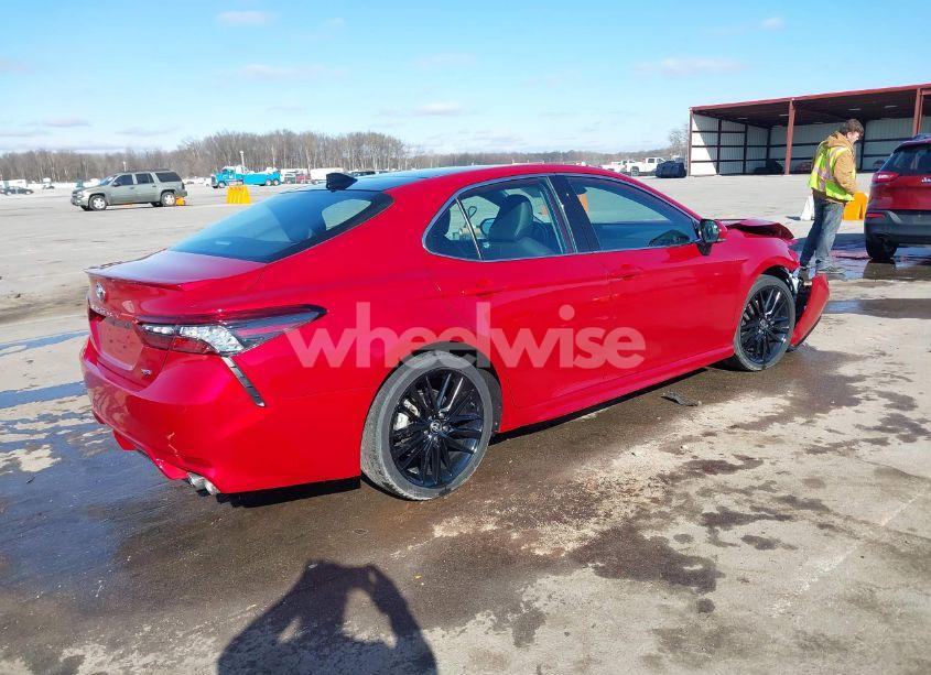 Photo 4 of 2021 Toyota Camry XSE (VIN 4T1K61AKXMU473945)