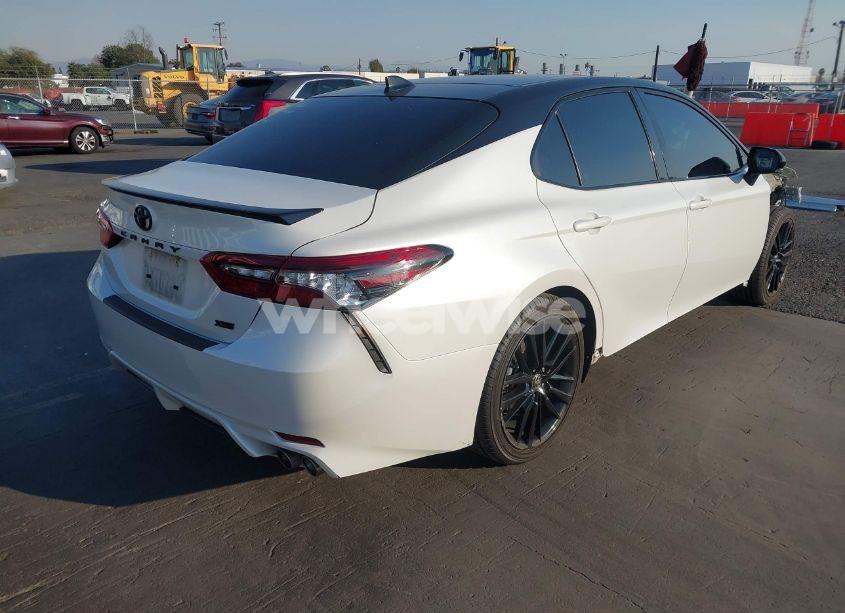 Photo 4 of 2021 Toyota Camry XSE (VIN 4T1K61AKXMU495279)