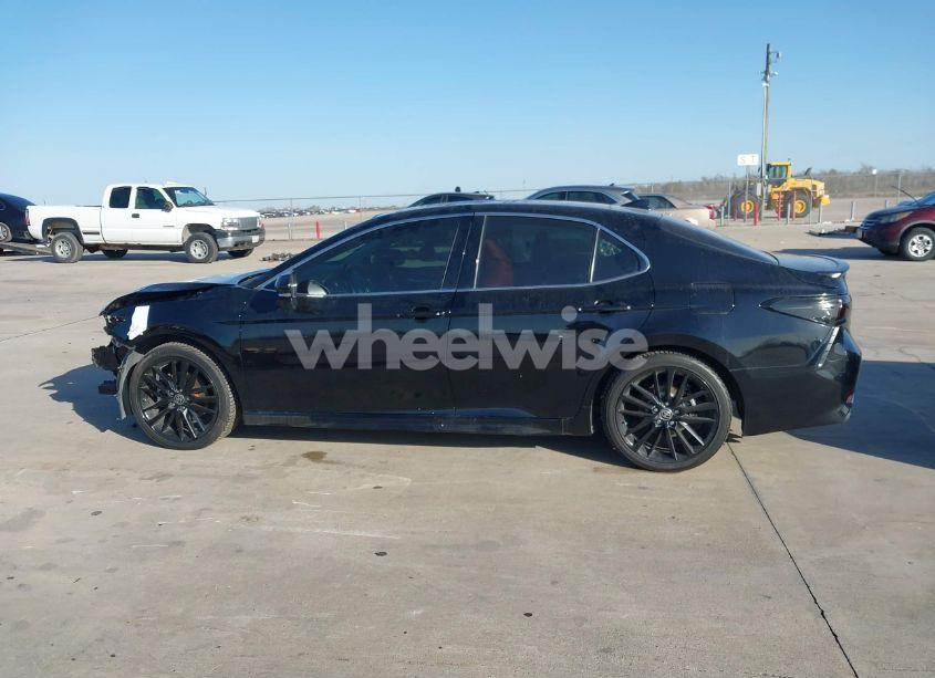 Photo 14 of 2021 Toyota Camry XSE (VIN 4T1K61AKXMU606980)