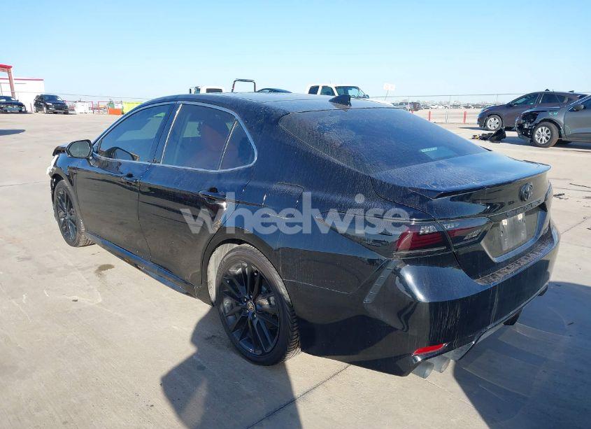 Photo 3 of 2021 Toyota Camry XSE (VIN 4T1K61AKXMU606980)