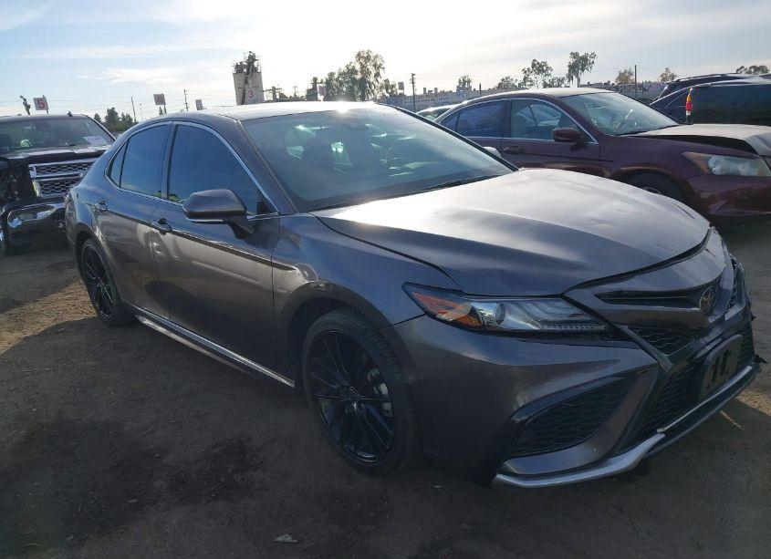 Photo 13 of 2022 Toyota Camry XSE (VIN 4T1K61AKXNU017882)