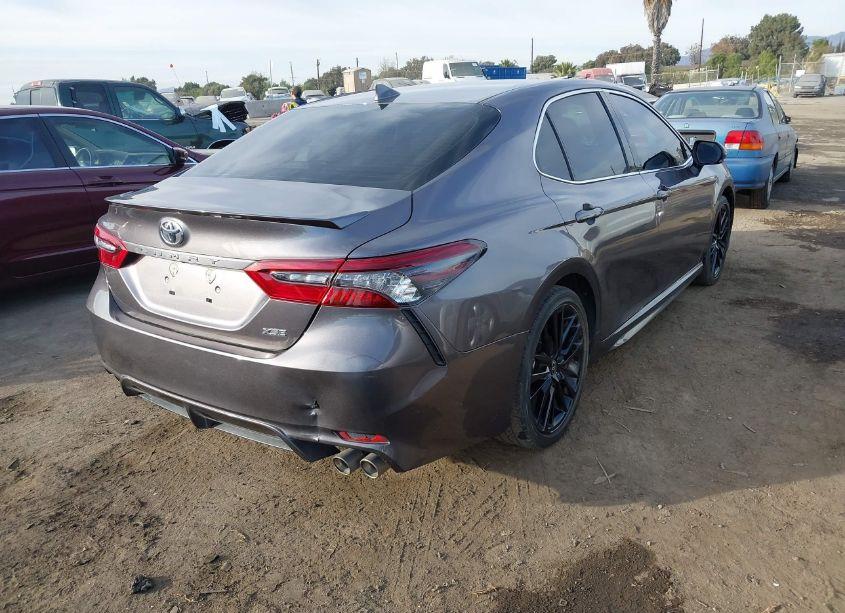 Photo 4 of 2022 Toyota Camry XSE (VIN 4T1K61AKXNU017882)