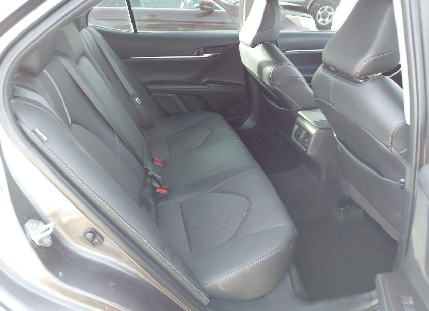 Photo 8 of 2022 Toyota Camry XSE (VIN 4T1K61AKXNU017882)