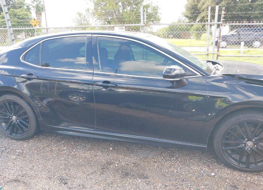 Photo 14 of 2022 Toyota Camry XSE (VIN 4T1K61AKXNU021771)