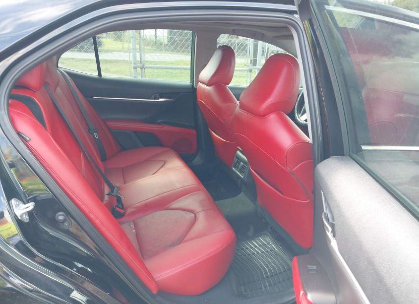 Photo 8 of 2022 Toyota Camry XSE (VIN 4T1K61AKXNU021771)