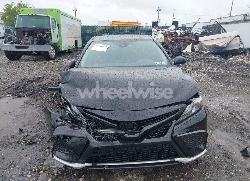 Photo 13 of 2022 Toyota Camry XSE (VIN 4T1K61AKXNU035489)