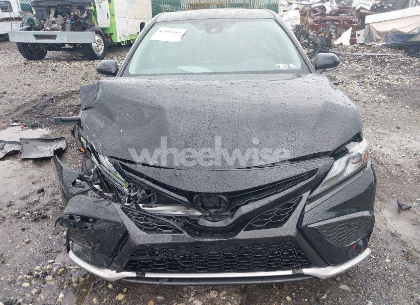 Photo 6 of 2022 Toyota Camry XSE (VIN 4T1K61AKXNU035489)