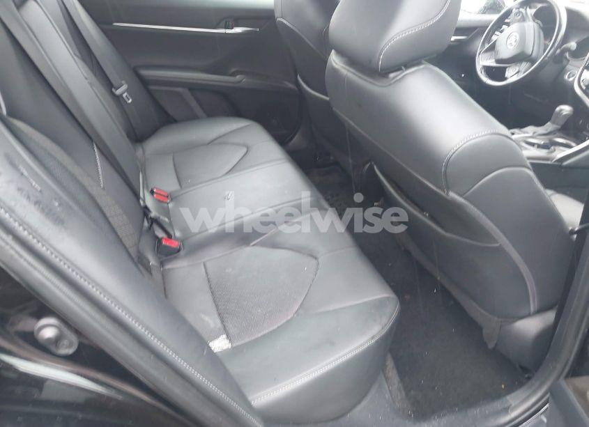 Photo 8 of 2022 Toyota Camry XSE (VIN 4T1K61AKXNU035489)