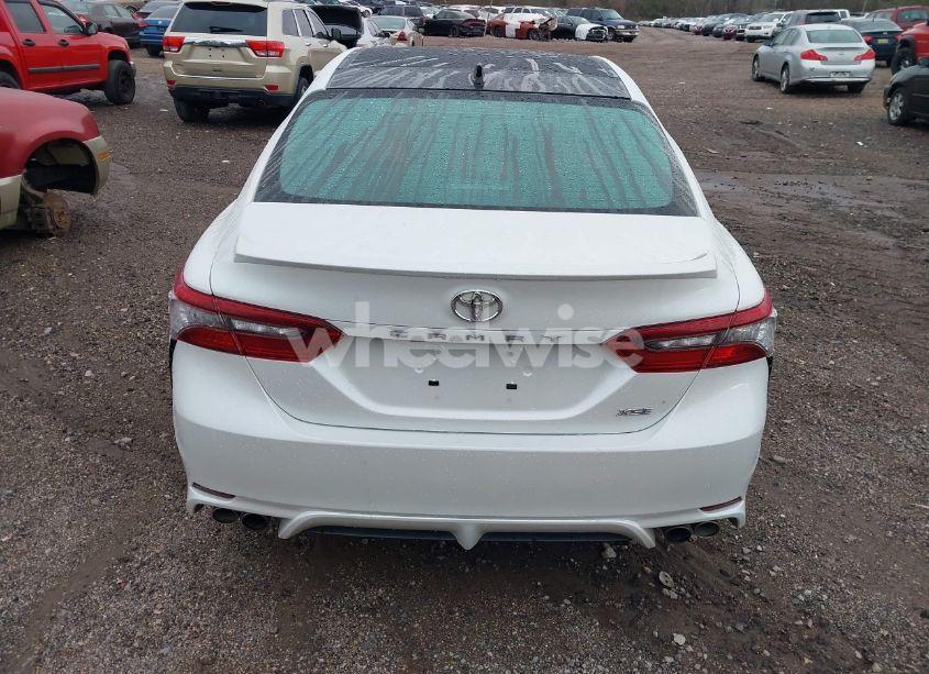 Photo 16 of 2022 Toyota Camry XSE (VIN 4T1K61AKXNU037677)