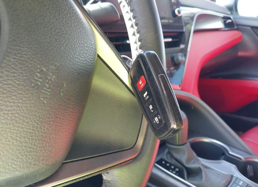 Photo 11 of 2022 Toyota Camry XSE (VIN 4T1K61AKXNU074132)