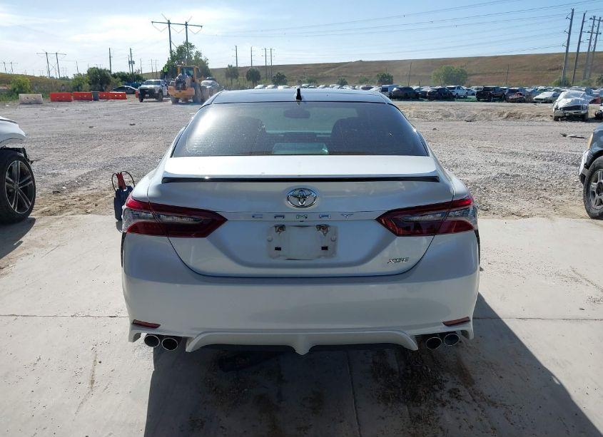 Photo 16 of 2022 Toyota Camry XSE (VIN 4T1K61AKXNU074132)