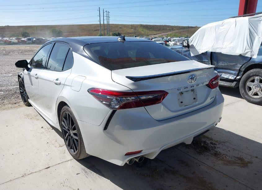 Photo 3 of 2022 Toyota Camry XSE (VIN 4T1K61AKXNU074132)