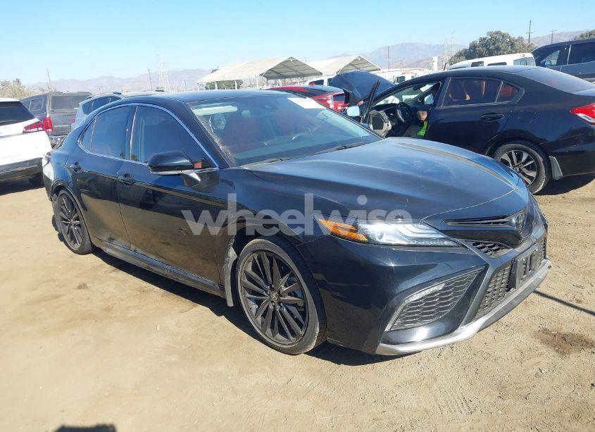 2022 Toyota Camry XSE (VIN 4T1K61AKXNU075278) main photo