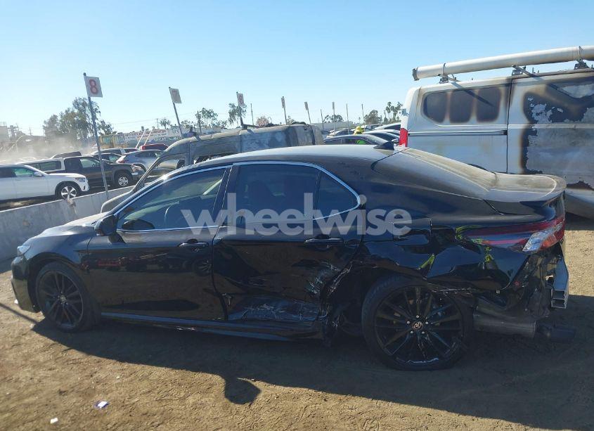 Photo 13 of 2022 Toyota Camry XSE (VIN 4T1K61AKXNU075278)