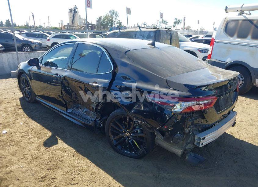 Photo 3 of 2022 Toyota Camry XSE (VIN 4T1K61AKXNU075278)