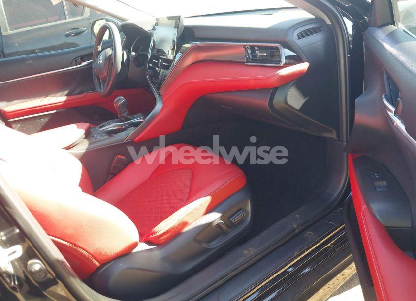 Photo 5 of 2022 Toyota Camry XSE (VIN 4T1K61AKXNU075278)