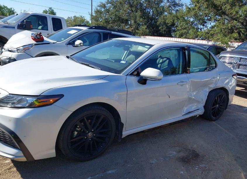 Photo 14 of 2023 Toyota Camry XSE (VIN 4T1K61AKXPU090219)