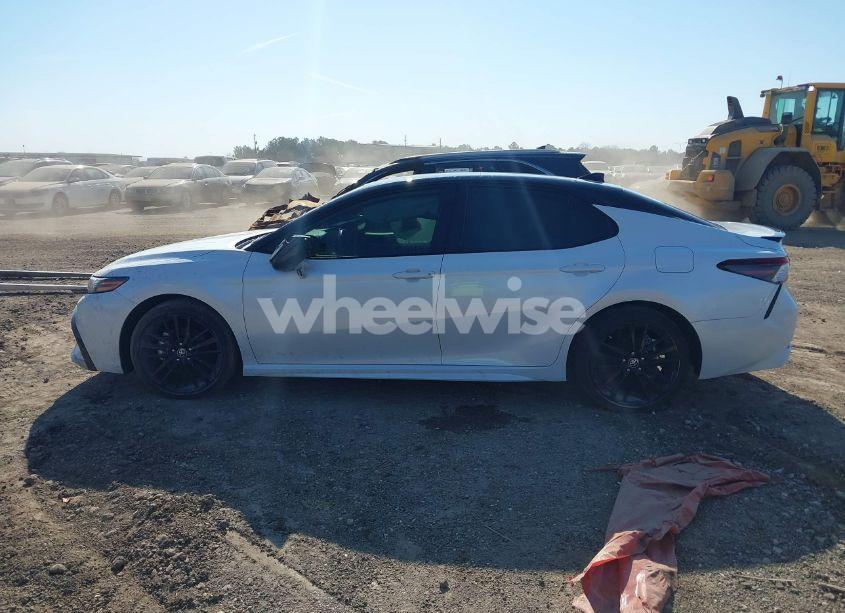 Photo 14 of 2023 Toyota Camry XSE (VIN 4T1K61AKXPU148510)