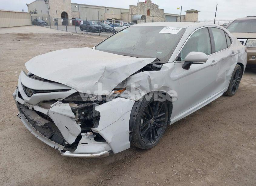 Photo 2 of 2023 Toyota Camry XSE (VIN 4T1K61AKXPU159488)