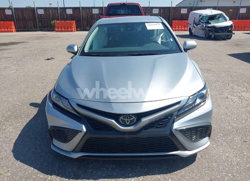 Photo 12 of 2023 Toyota Camry XSE (VIN 4T1K61AKXPU174413)