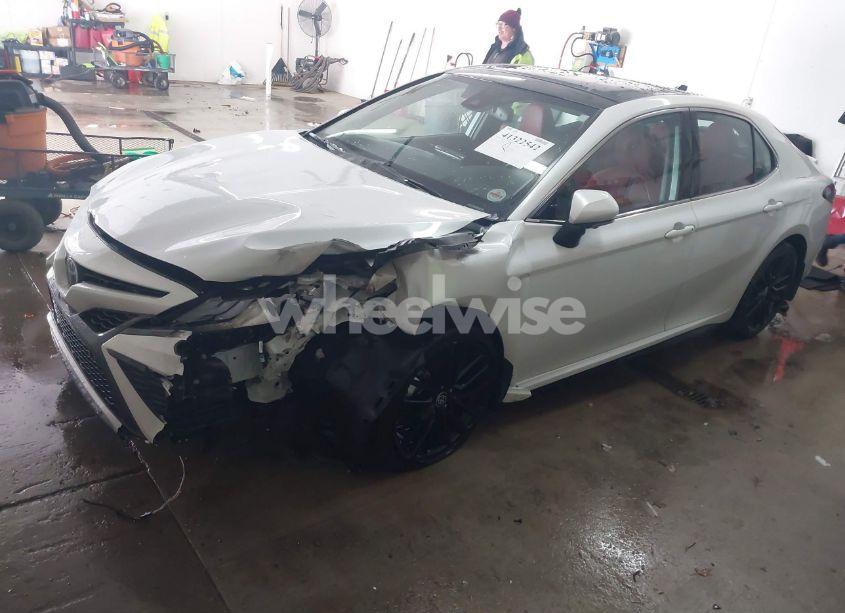 Photo 2 of 2023 Toyota Camry XSE (VIN 4T1K61AKXPU793593)