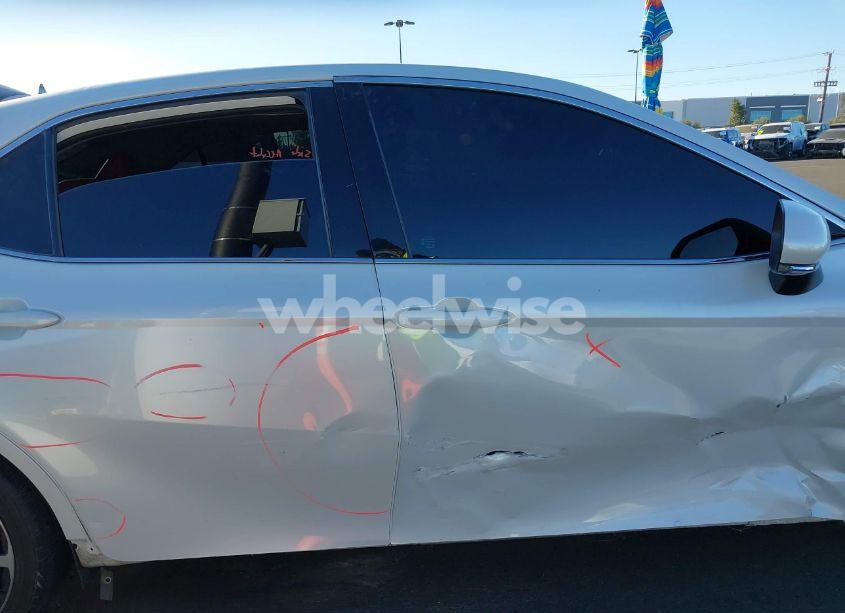 Photo 14 of 2020 Toyota Camry XSE (VIN 4T1K61BK0LU014095)