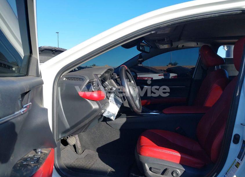 Photo 5 of 2020 Toyota Camry XSE (VIN 4T1K61BK0LU014095)