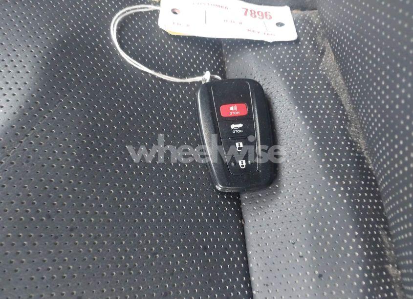 Photo 11 of 2022 Toyota Camry XSE AWD (VIN 4T1K61BK0NU062277)