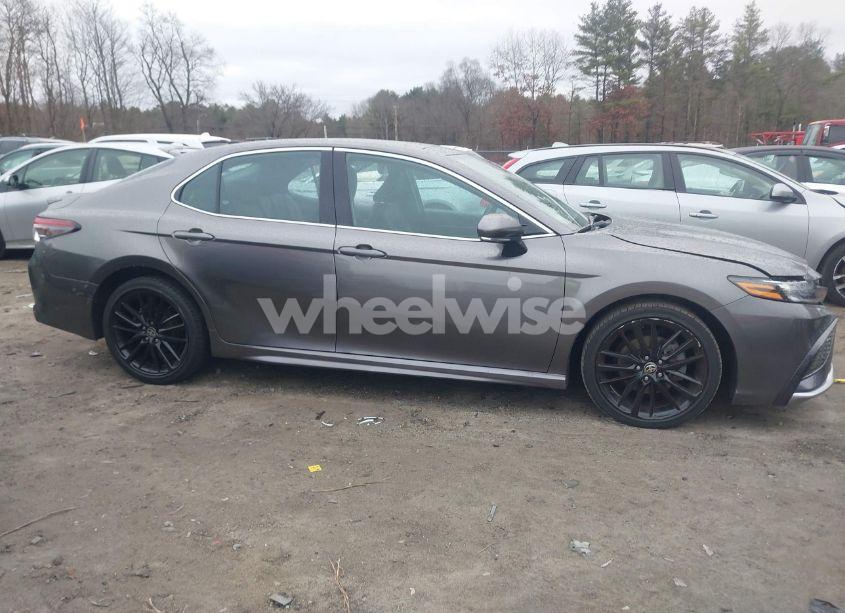 Photo 13 of 2022 Toyota Camry XSE AWD (VIN 4T1K61BK0NU062277)