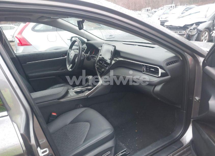 Photo 5 of 2022 Toyota Camry XSE AWD (VIN 4T1K61BK0NU062277)