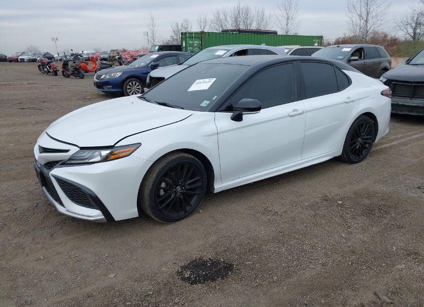 Photo 2 of 2023 Toyota Camry XSE AWD (VIN 4T1K61BK0PU096139)