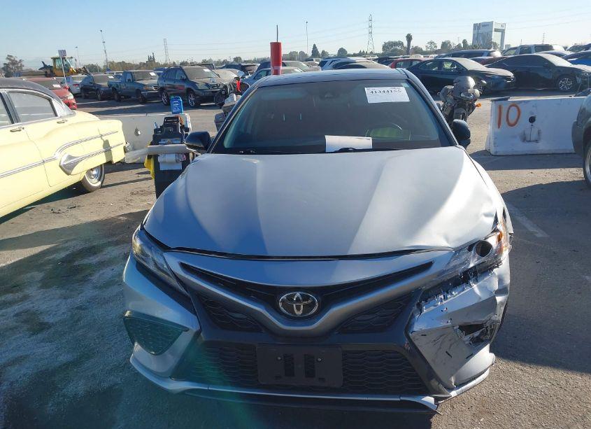Photo 12 of 2021 Toyota Camry XSE AWD (VIN 4T1K61BK1MU046801)