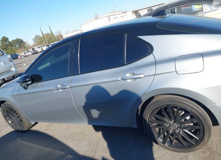 Photo 14 of 2021 Toyota Camry XSE AWD (VIN 4T1K61BK1MU046801)