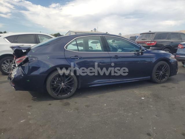 Photo 3 of 2022 TOYOTA CAMRY XSE (VIN 4T1K61BK1NU053720)