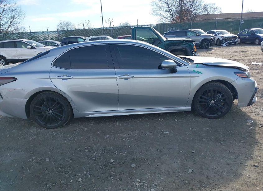 Photo 13 of 2022 Toyota Camry XSE AWD (VIN 4T1K61BK1NU066564)