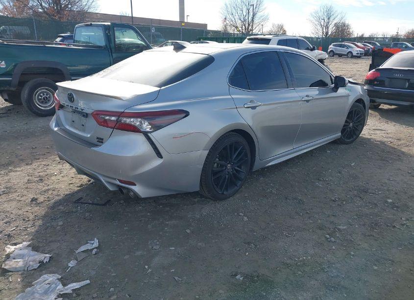 Photo 4 of 2022 Toyota Camry XSE AWD (VIN 4T1K61BK1NU066564)