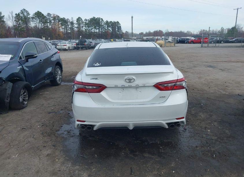 Photo 16 of 2021 Toyota Camry XSE AWD (VIN 4T1K61BK2MU021437)