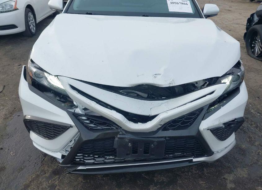 Photo 6 of 2021 Toyota Camry XSE AWD (VIN 4T1K61BK2MU021437)