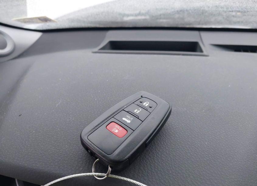 Photo 11 of 2021 Toyota Camry XSE (VIN 4T1K61BK2MU028257)