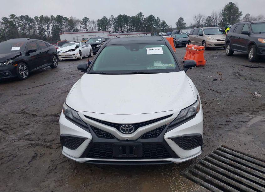 Photo 12 of 2021 Toyota Camry XSE (VIN 4T1K61BK2MU028257)