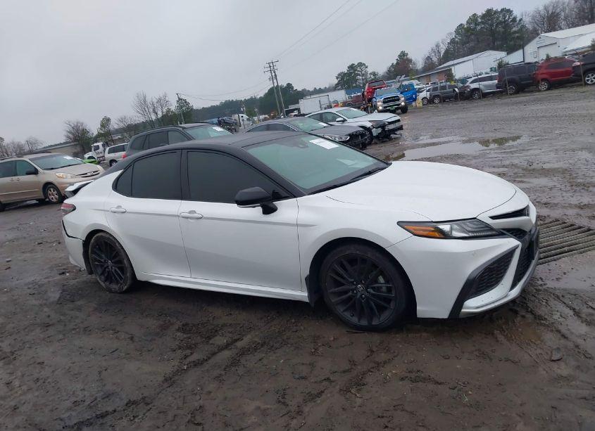 Photo 13 of 2021 Toyota Camry XSE (VIN 4T1K61BK2MU028257)