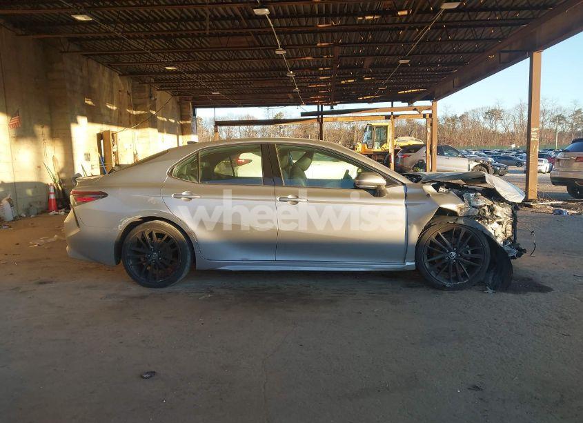 Photo 13 of 2021 Toyota Camry XSE (VIN 4T1K61BK2MU047083)