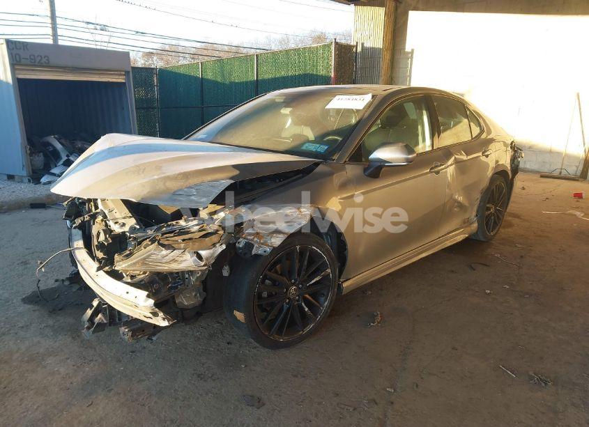 Photo 2 of 2021 Toyota Camry XSE (VIN 4T1K61BK2MU047083)