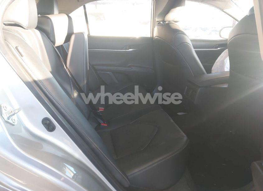 Photo 8 of 2021 Toyota Camry XSE (VIN 4T1K61BK2MU047083)