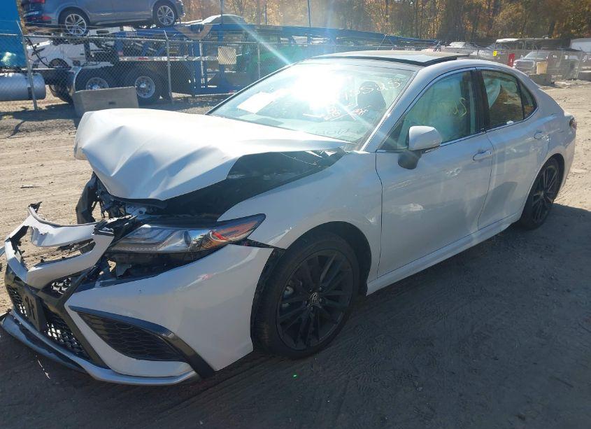 Photo 2 of 2022 Toyota Camry XSE AWD (VIN 4T1K61BK2NU049708)