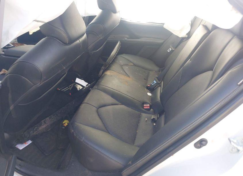 Photo 8 of 2022 Toyota Camry XSE AWD (VIN 4T1K61BK2NU049708)